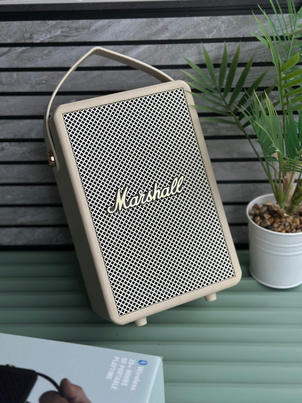 BIG SIZE MARSHALL SPEAKER