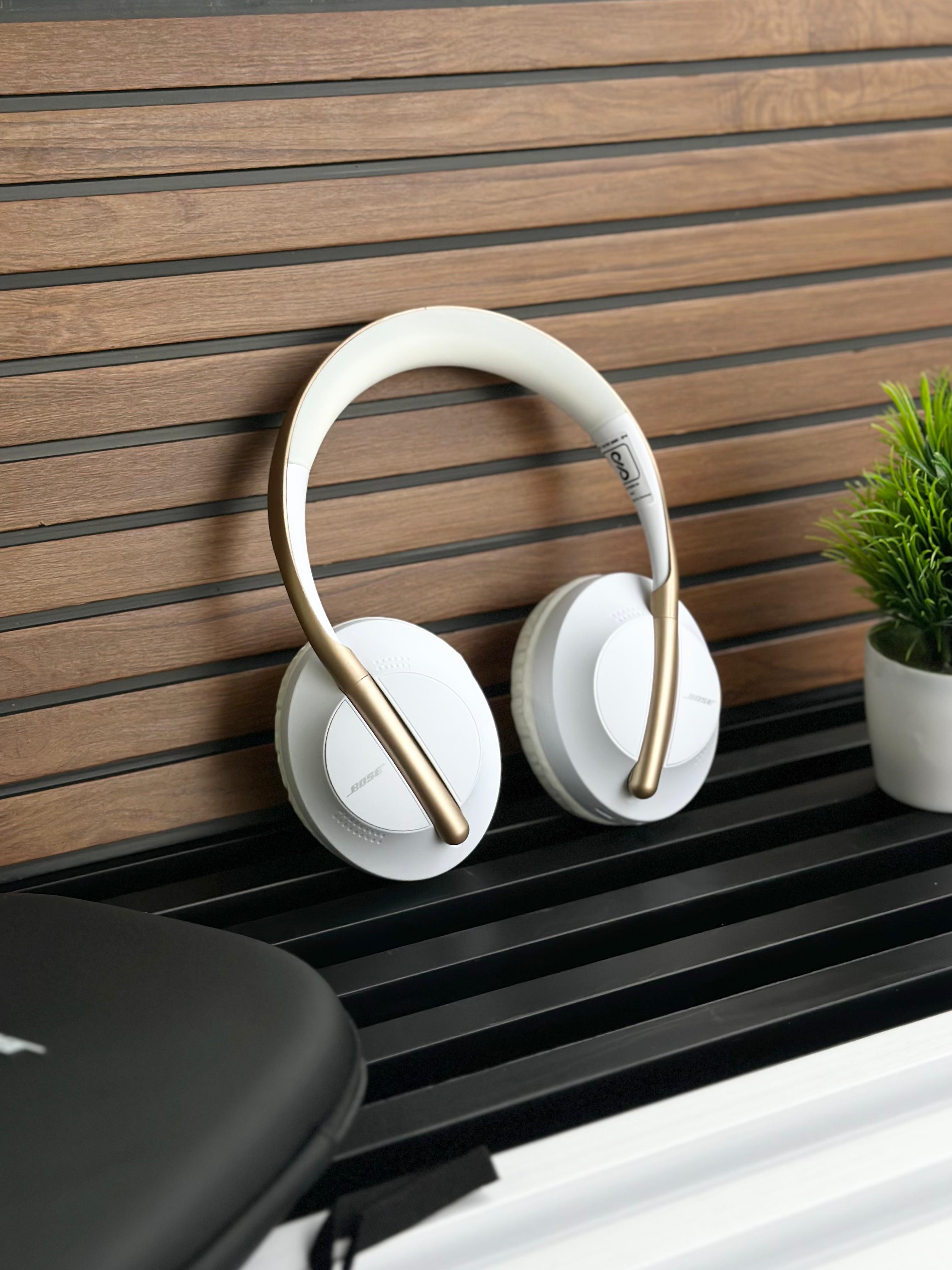 Bose QuietComfort Ultra Headphones – ANC 700