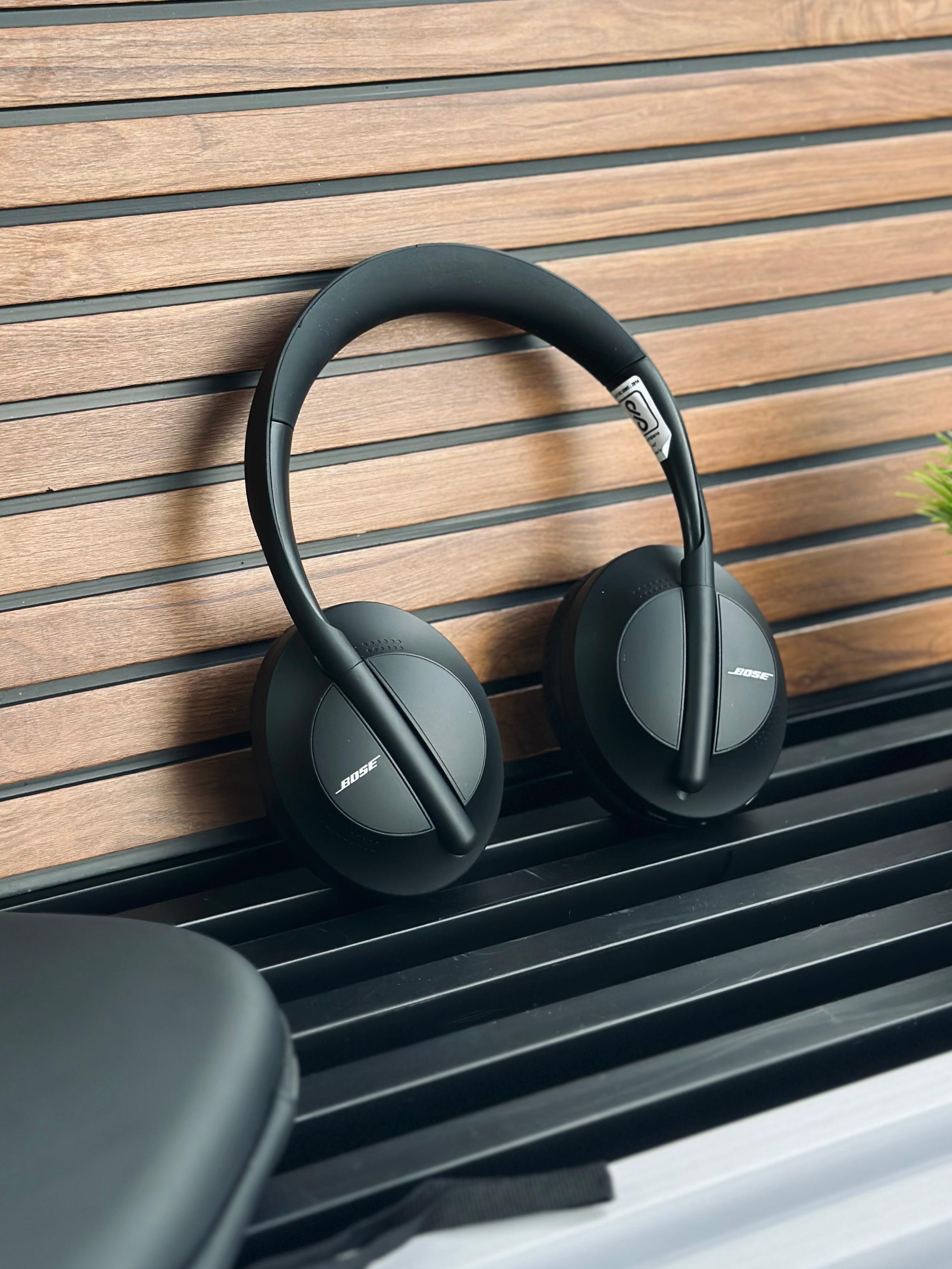 Bose QuietComfort Ultra Headphones – ANC 700