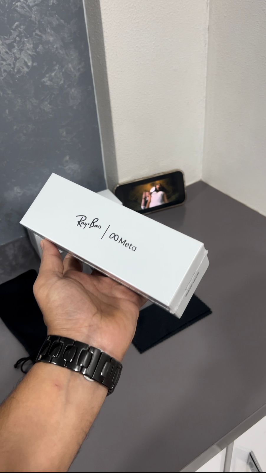 Ray-Ban Meta Smart Glasses 🕶️ | Open-Ear Audio | Touch Control | 8H Battery | Premium Edition